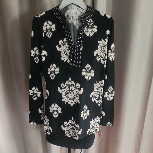 Charter Club Tops - Black and White Floral V-Neck Tunic
